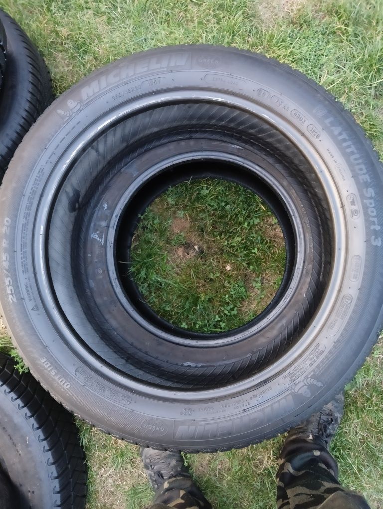Michelin Latitude Sport 3 255.45.20.105v 6.3mm 42..20 rok