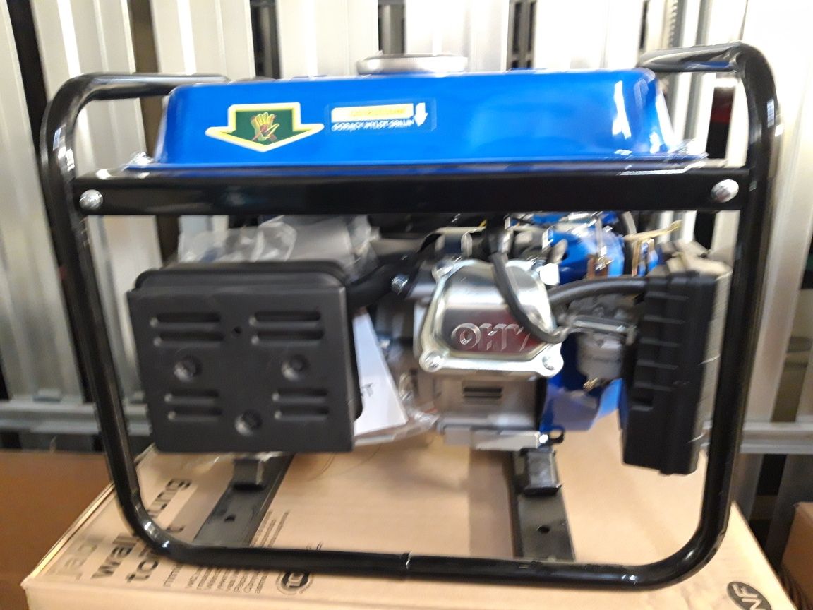 Maly agregat prądotwórczy Max 1.5 kw Thunder T-3000B generator prądu