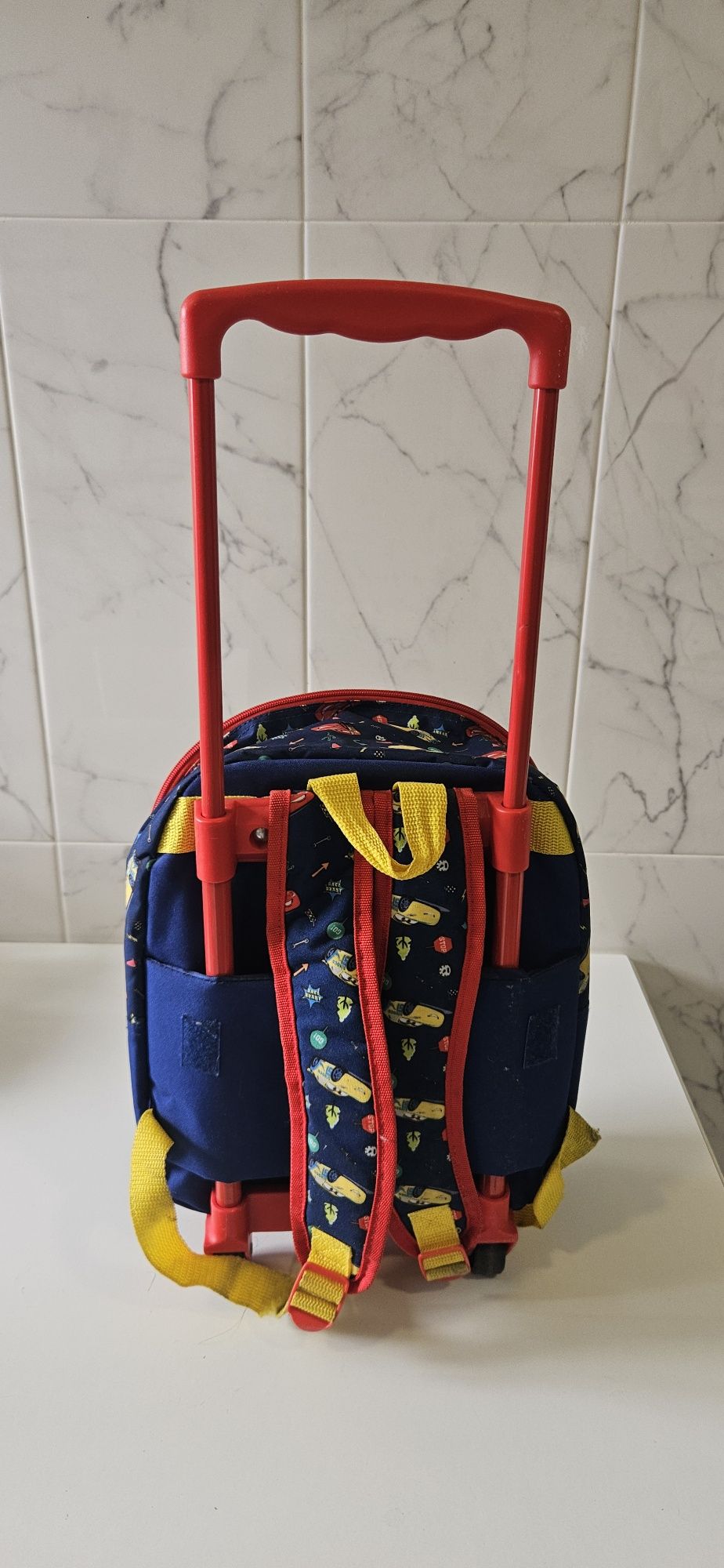 Mochila criança com rodas do Cars