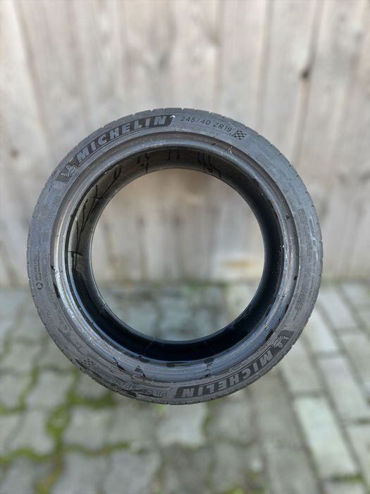 Opona Michelin Pilot Sport 4S 245/40/19
