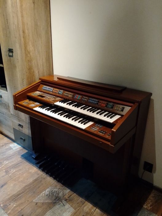 Organy cyfrowe Yamaha electone FE-70