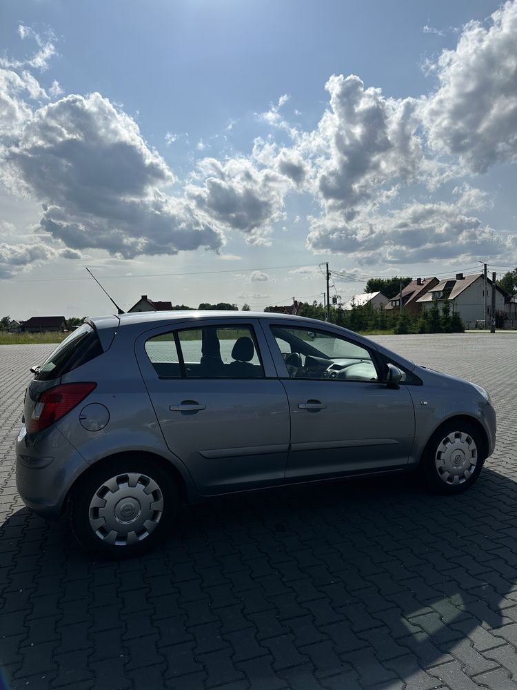 Opel Corsa D 1.4 benzyna
