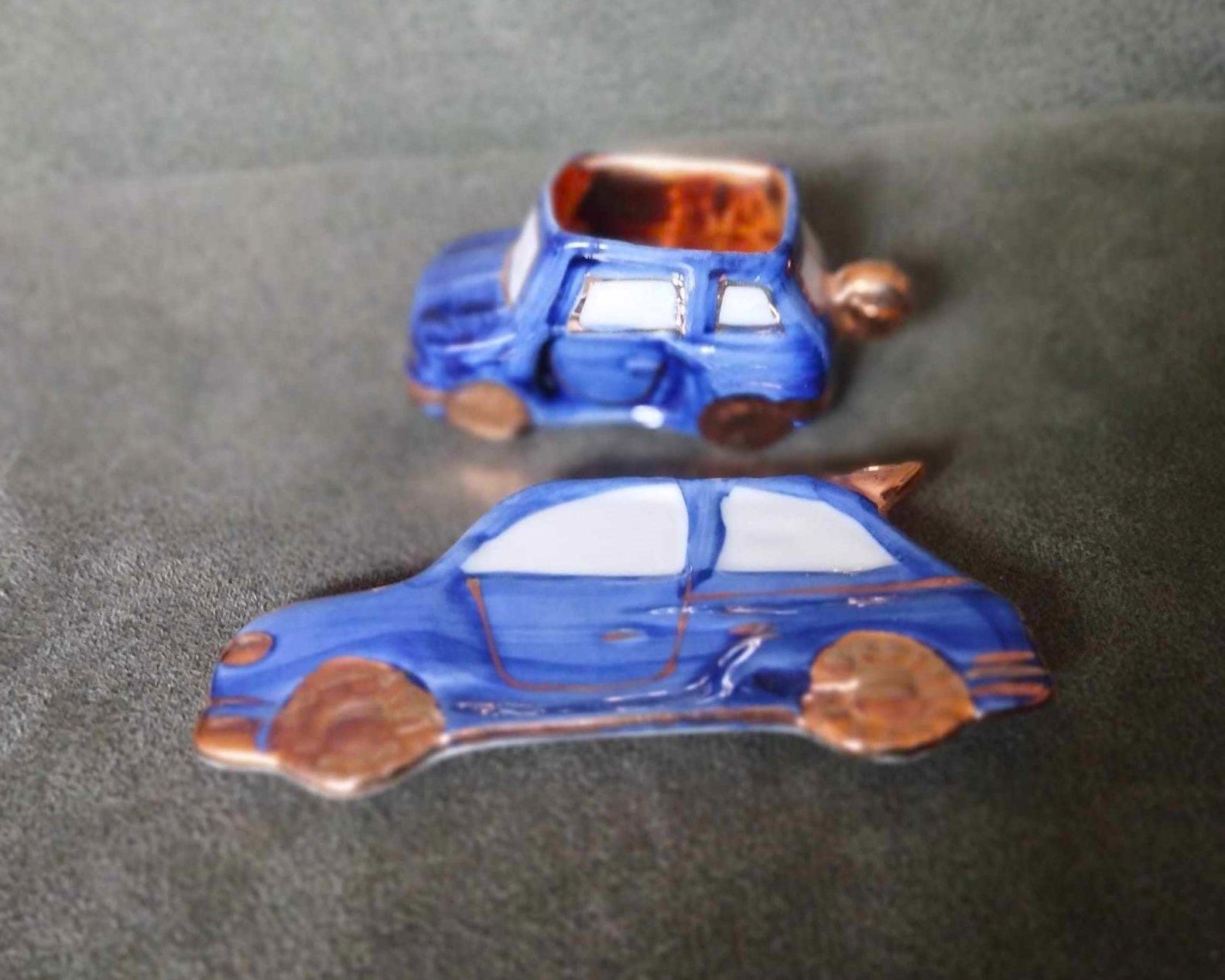 Chávena Miniatura em Forma de Carro Azul Pintado a Mão