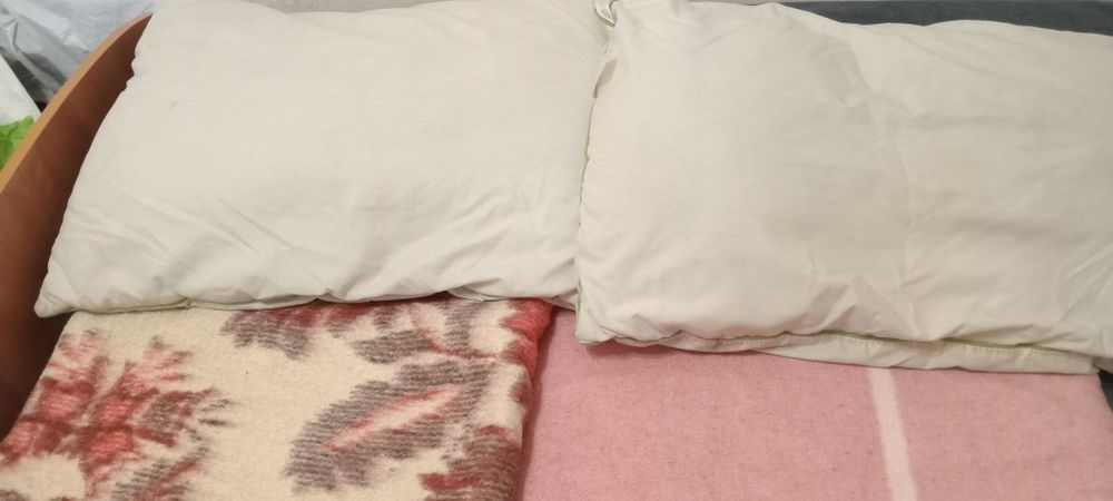 Подушки,одіяла теплі