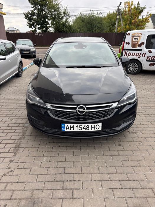 Продам Opel Astra універсал 2017