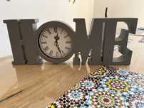 Zegar napis HOME