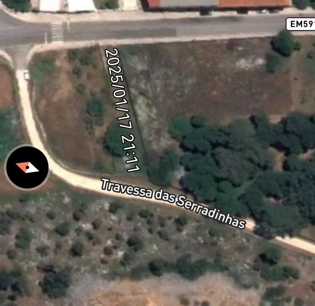 Terreno Urbano com 2 frentes