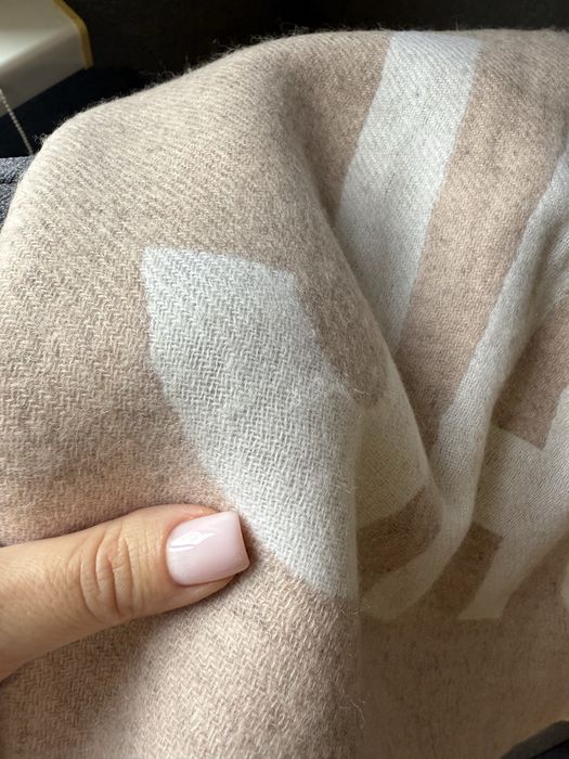 Набір шапка+шарф в бежевому кольорі