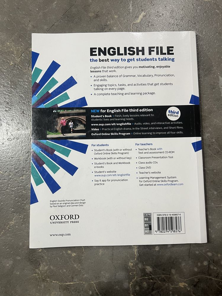ENGLISH FILE Pre-intermediate Student’s Book 3