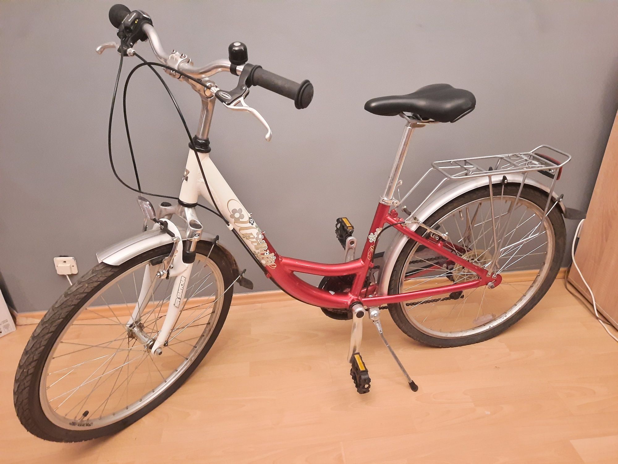 Rower Unibike, 6 biegów Shimano RevoShift,  hamulce Tektro, stan bdb