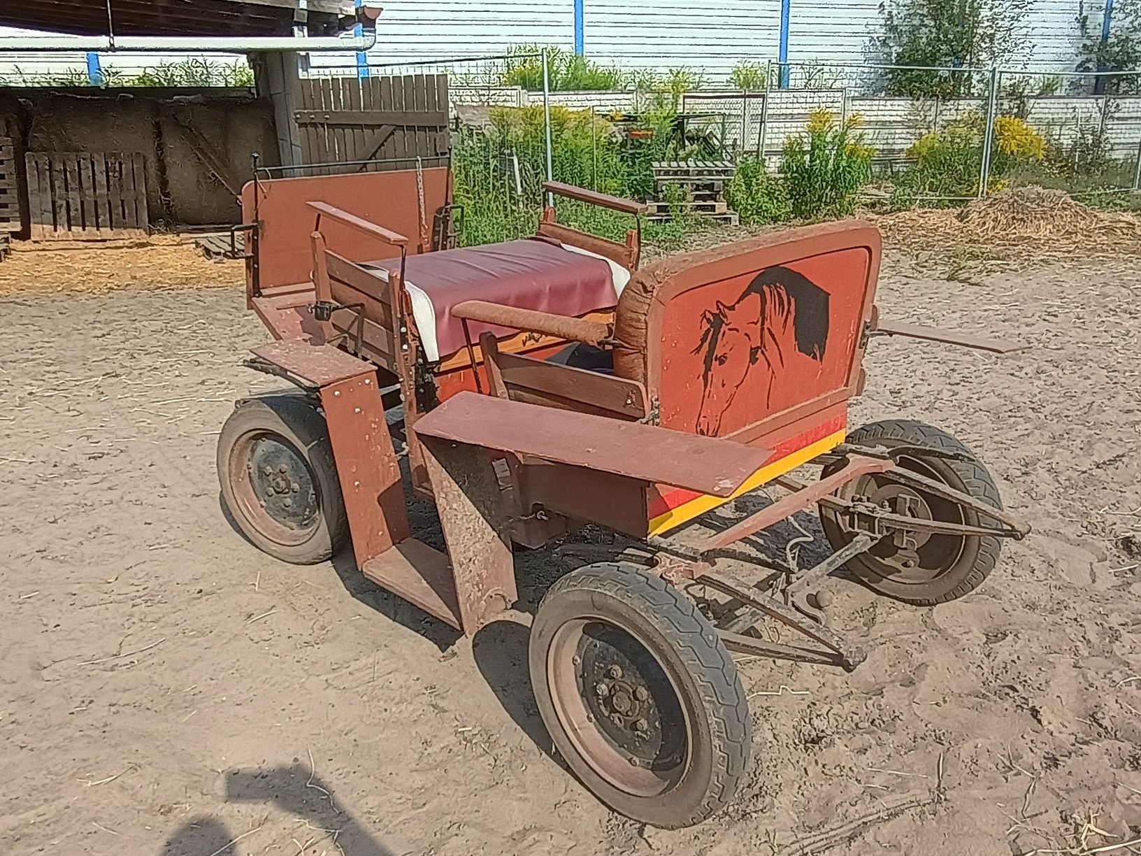 Bryczką konna z hamulcem