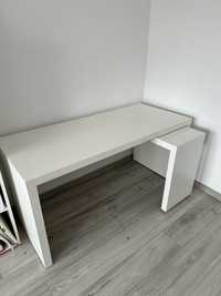 Biurko IKEA Malm z wysuwanym panelem białe