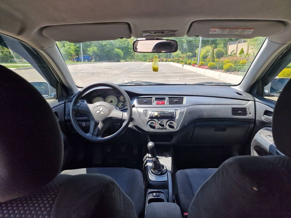 Mitsubishi Lancer 9 бензин 1.6