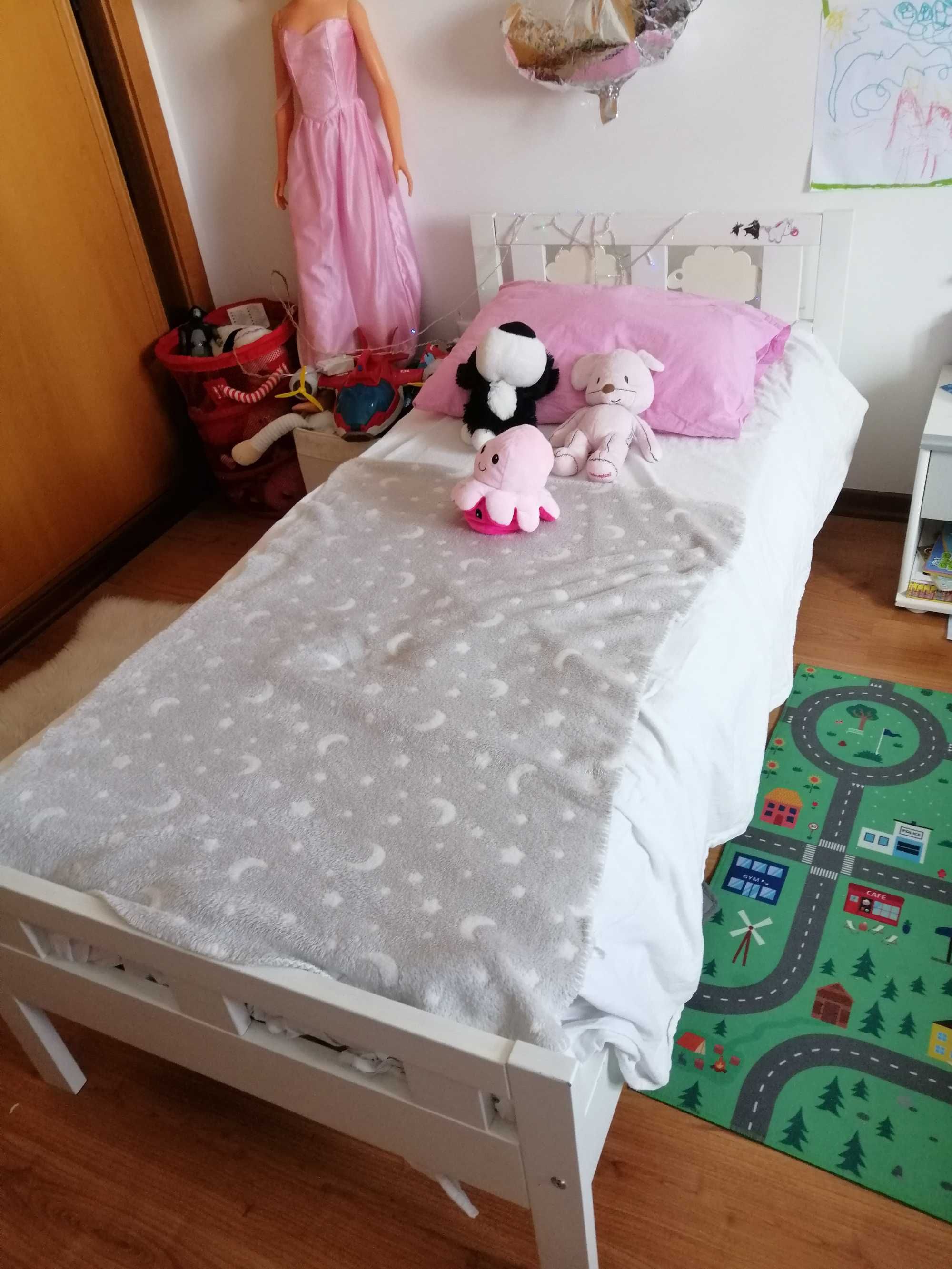 2 Cama IKEA Criança como novas + 2 colchões