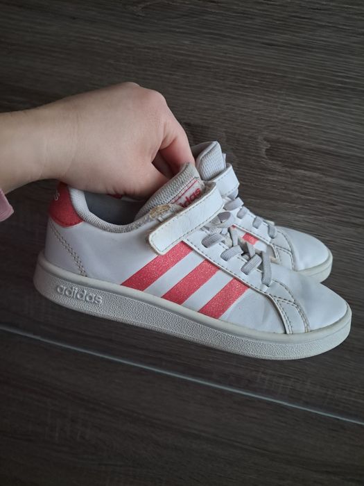 Biało różowe  sneakersy dla dziewczynki Adidas