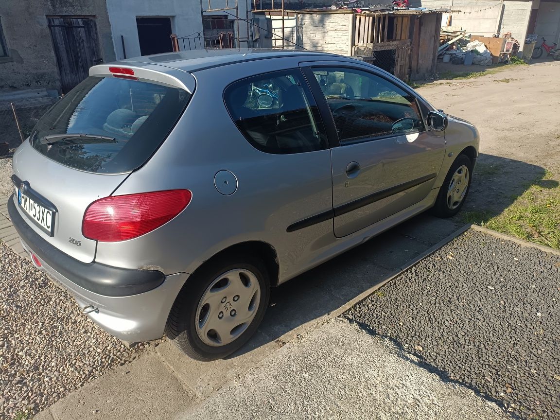 Peugeot 206 1.6 benzyna