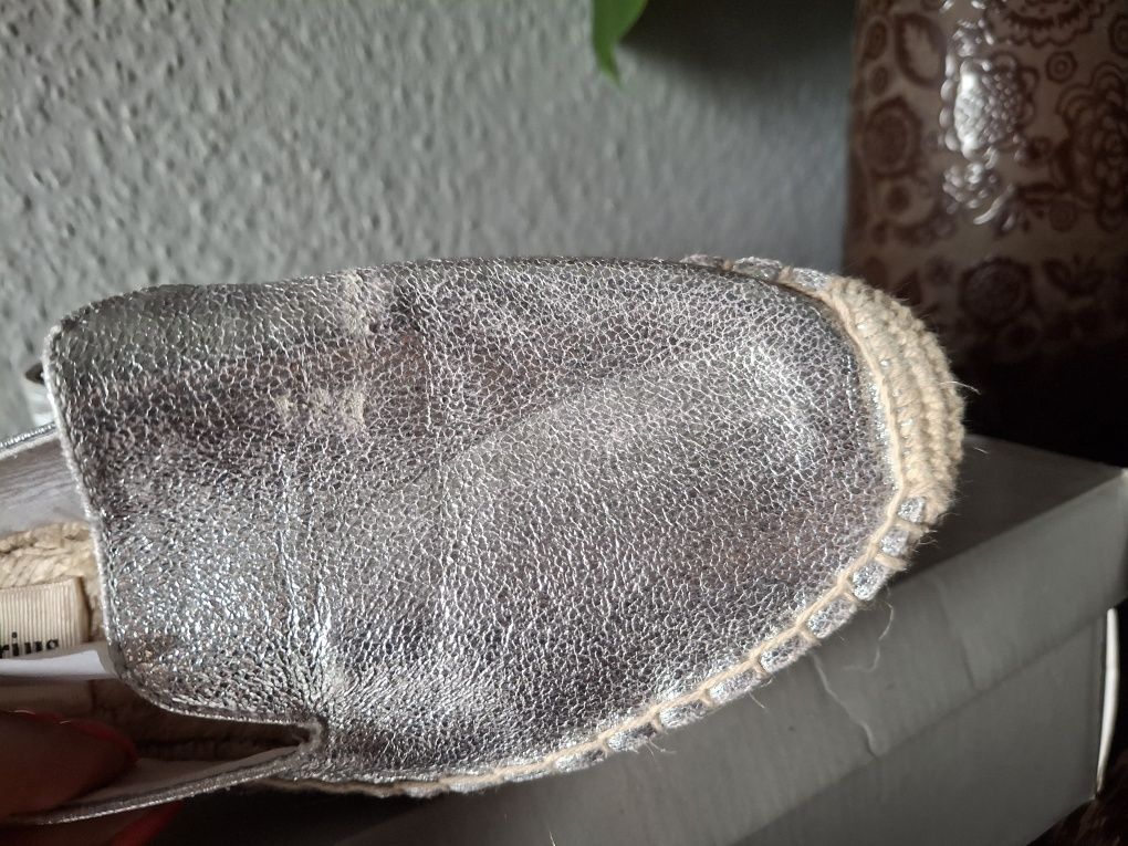 Stradivarius  srebrne espadryle damskie 36