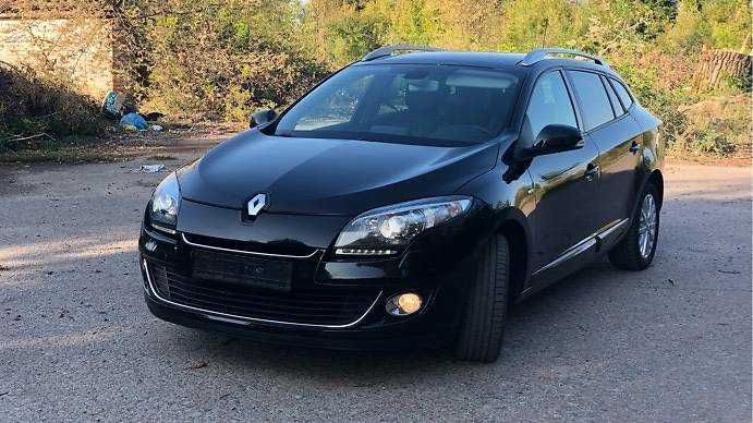 Renault Megane 3 на запчистини розборка бампер фари крила ДХО