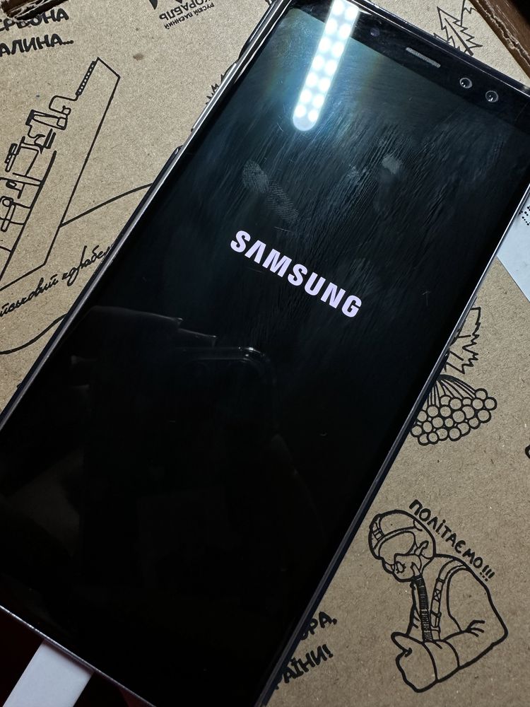 Продам Samsung А8+