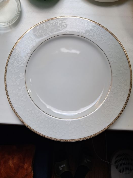 zestaw 18 talerzy Bogucice