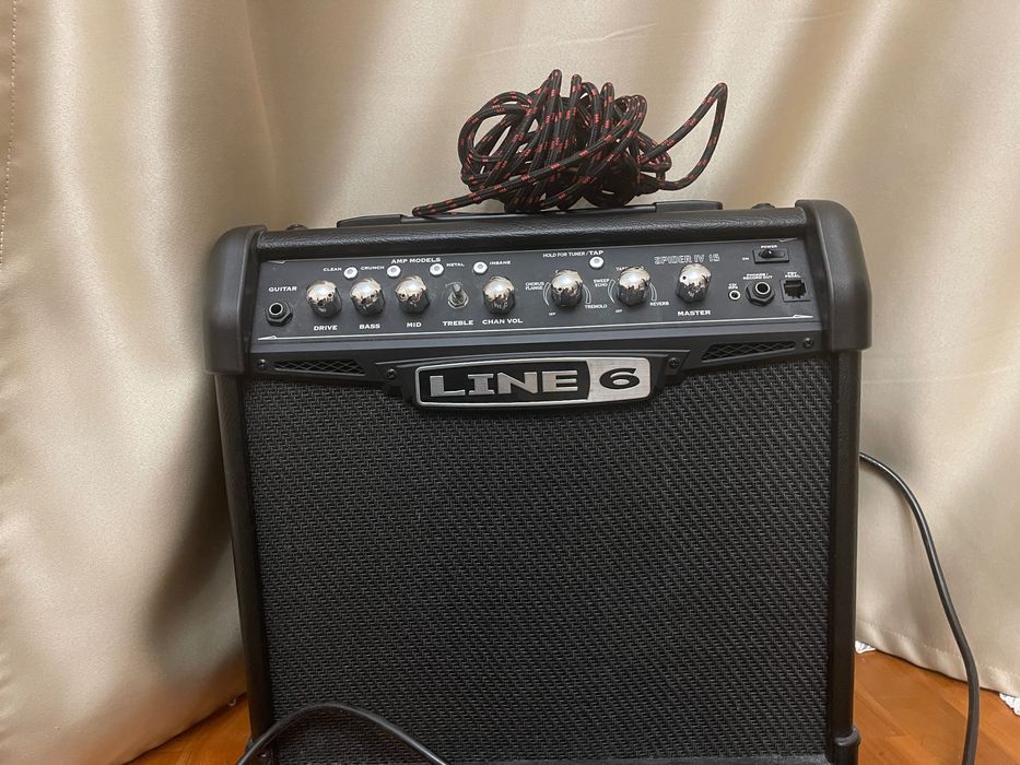 Комбопідсилювач для електрогітари Line 6 Spider IV 15
