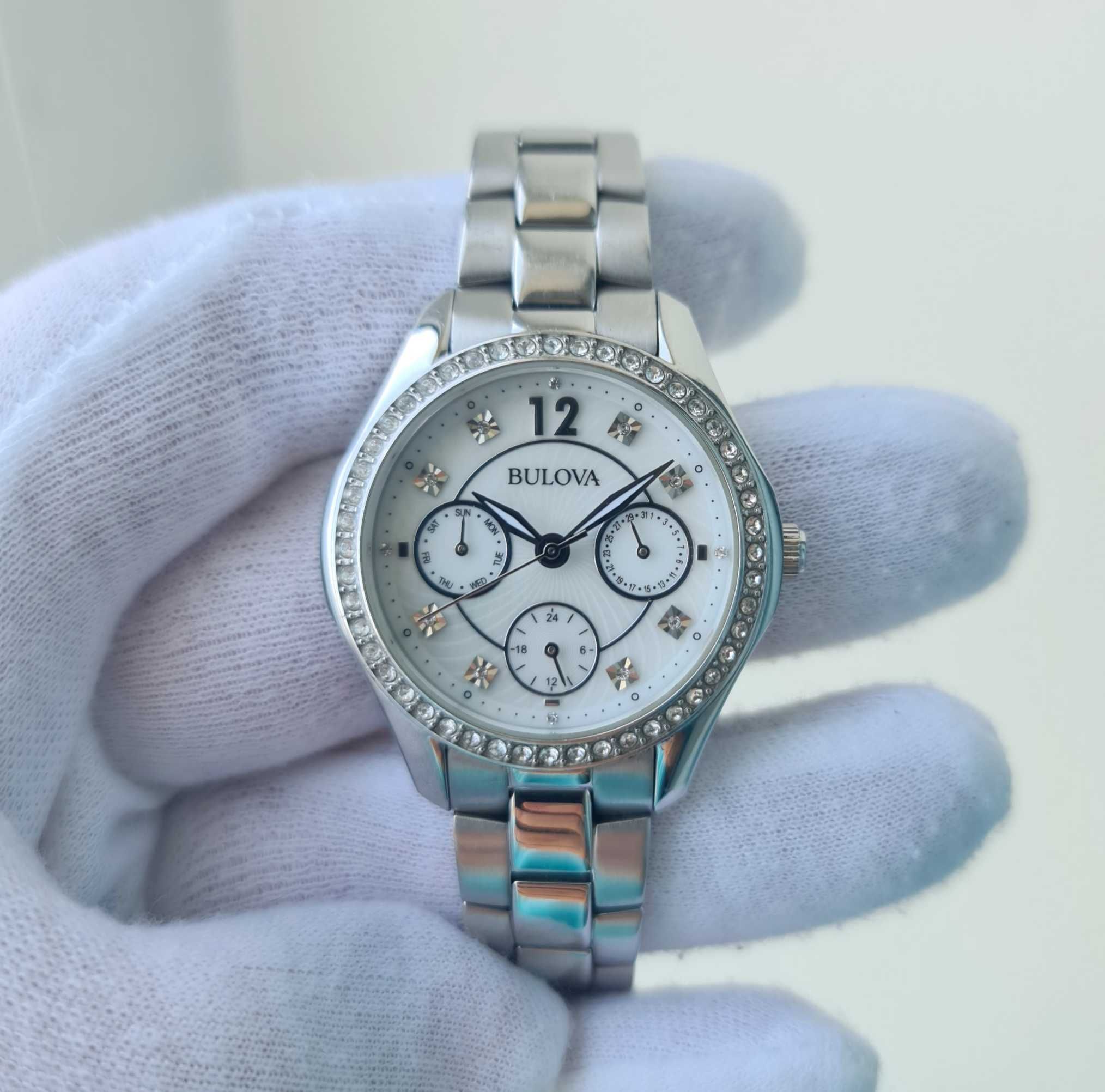 Жіночий годинник Bulova 96N111 Swarovski 36 mm