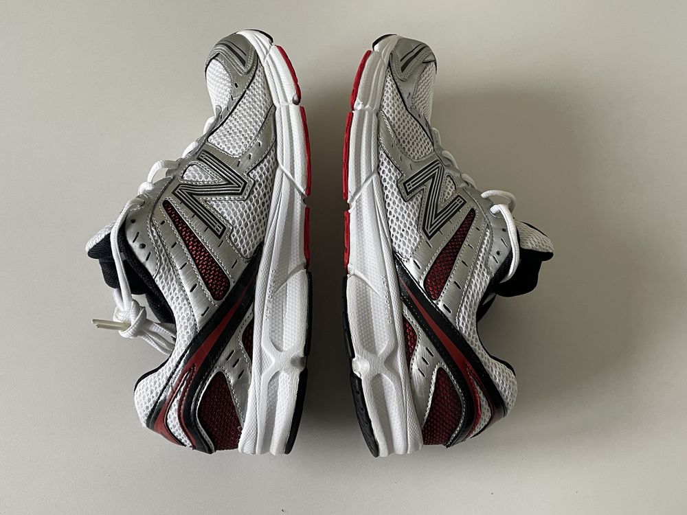 New Balance 470 v3 бігові кросівки р. 47 оригінал