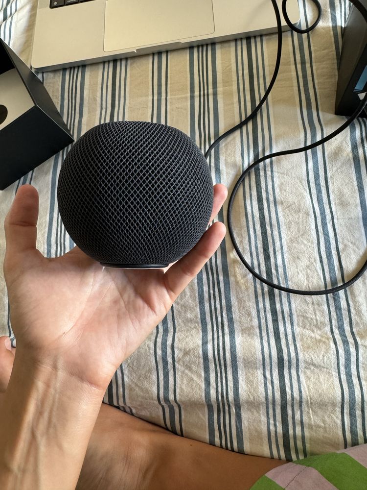 Home Pod Mini -Apple (praticamente nova)