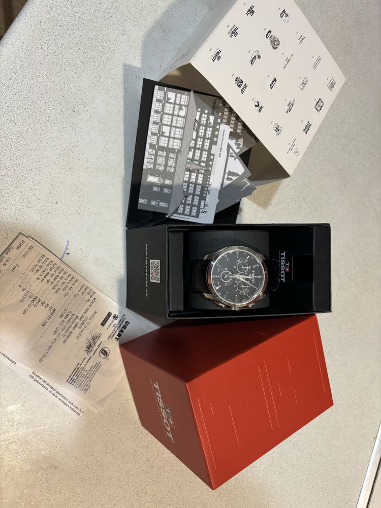 Швейцарія Tissot Couturier Chronograph T035.617.16.051.00 Оригінал