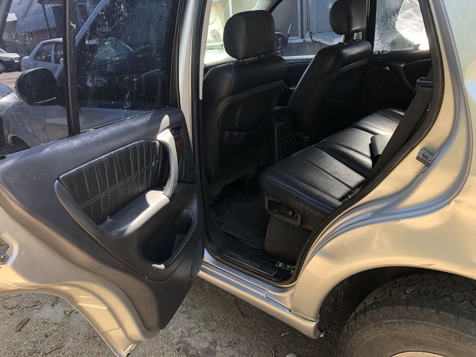 Розбираю Мерседес ML163