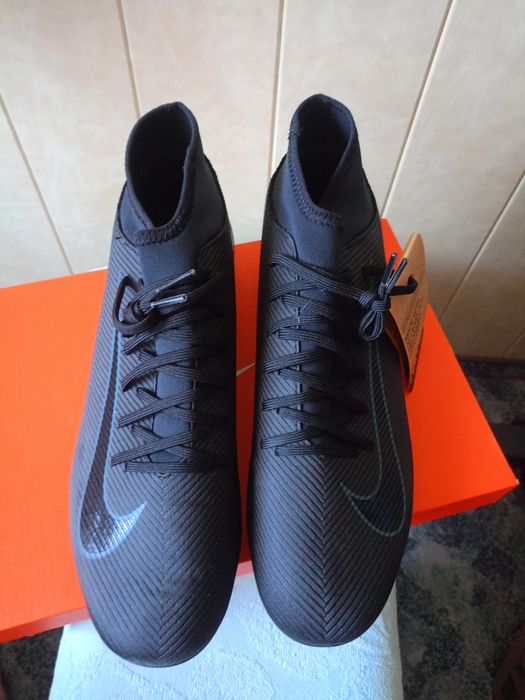 Nowe oryginalne czarne korki Lanki Nike Mercurial 45
