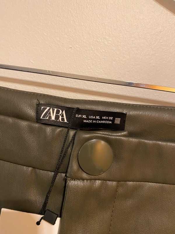 Zielone, skórzane spodnie Zara XL
