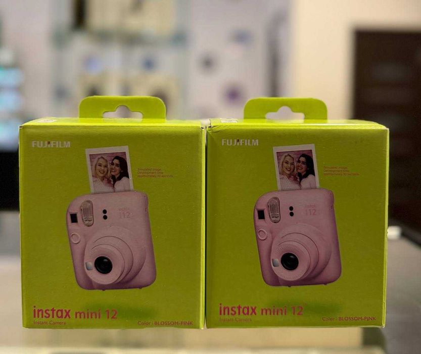 Фотокамера Fujifilm Instax Mini 12 Blossom Pink (16806107)