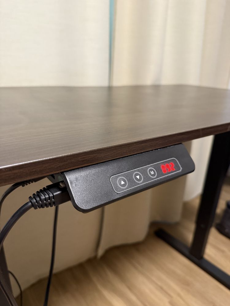 Biurko Jan Nowak elektryczne regulowane