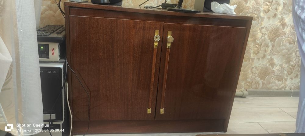 Меблі, шафа, стінка