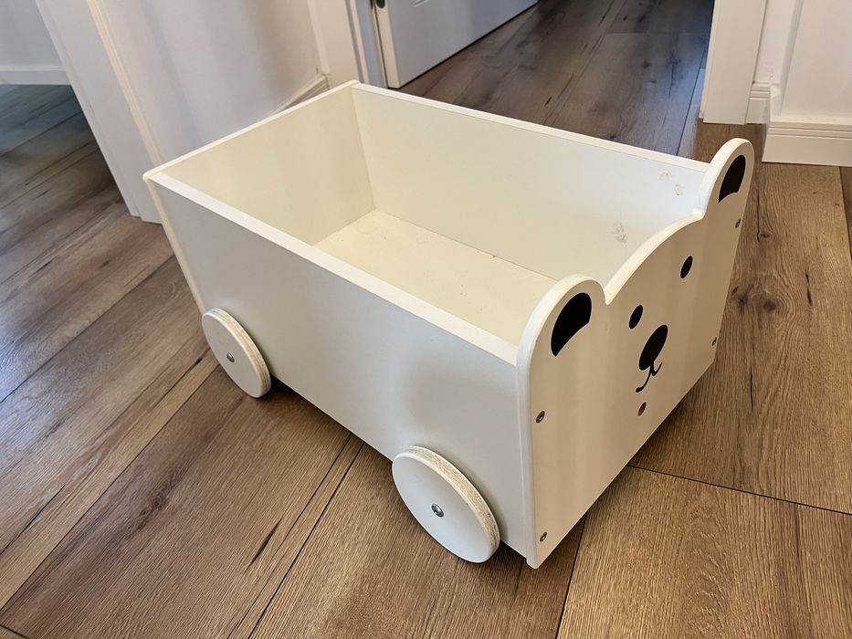 Wózek drewnianu na zabawki Miś