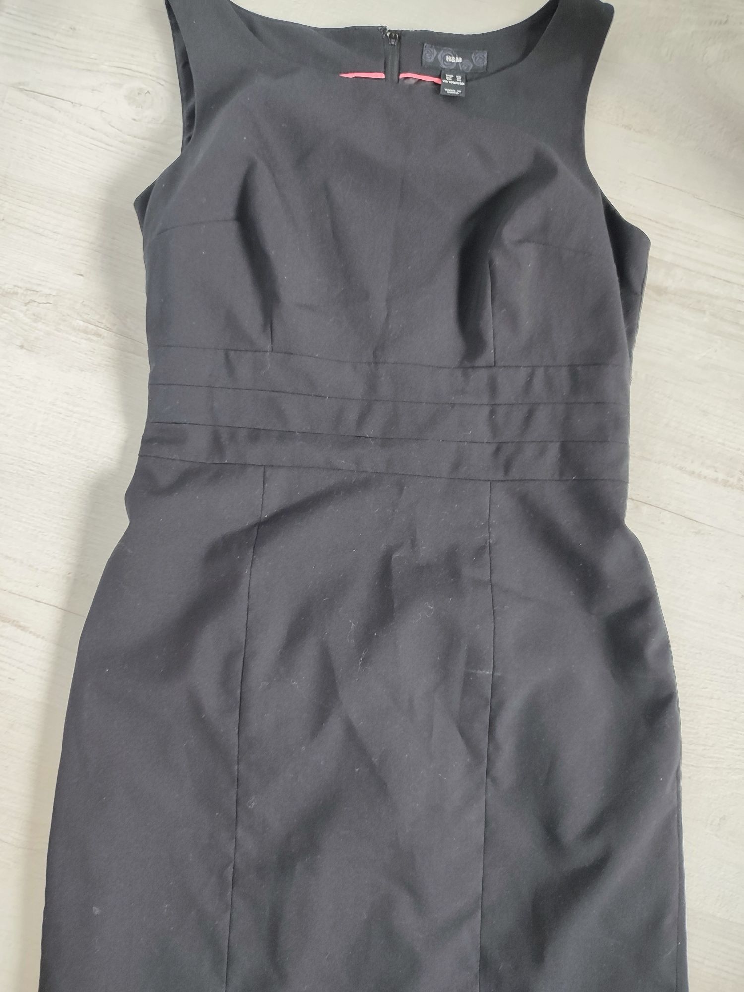 Czarna sukienka H&M rozmiar L