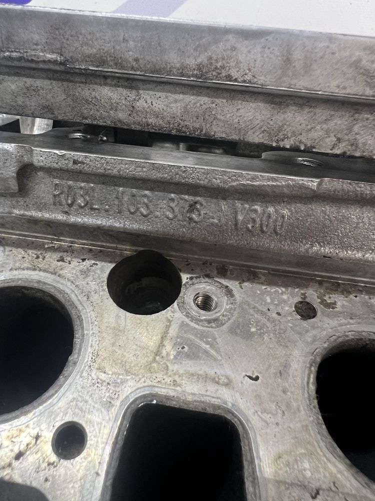 Головка блока CFF CFGB CFH 03L103373J