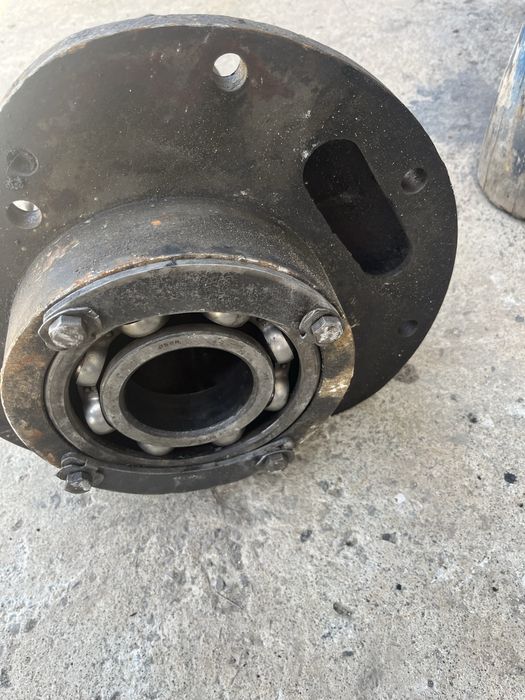 Чулок ЮМЗ в зборі без вала