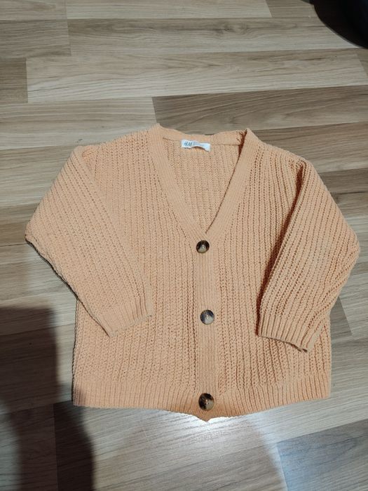 Sweterek dziewczęcy 122