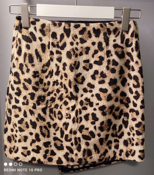 Spódnica H&M w panterkę rozm.32    0629