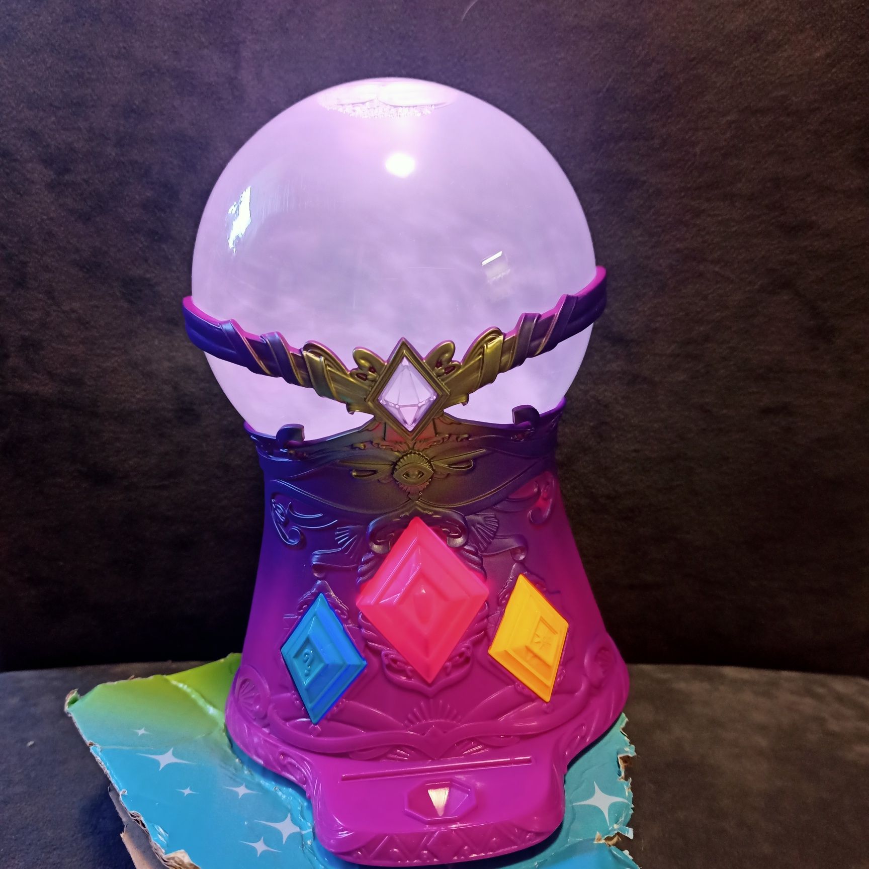 Kula wróżbiarska interaktywna Crystal Gaze