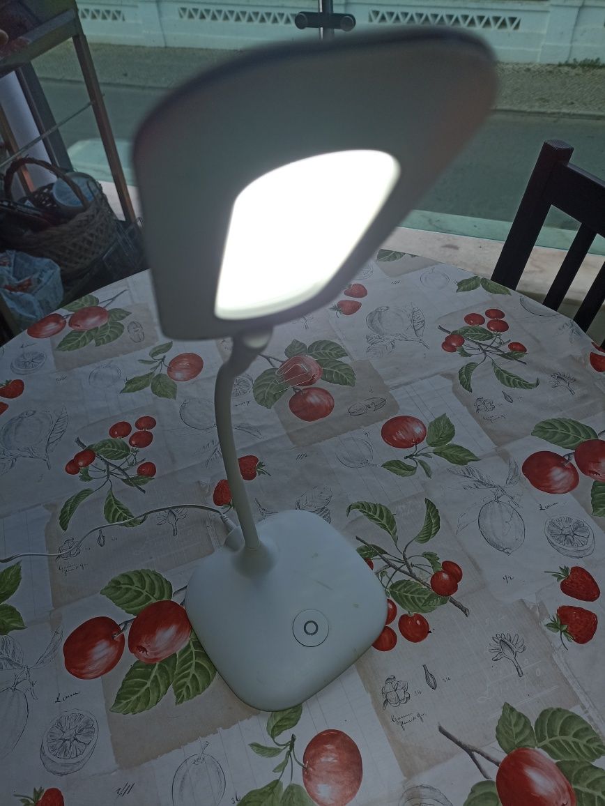 Candeeiro em led