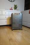 Walizka British Traveller Twarda 74,5cm Srebrna . Bardzo pakowna 91 l