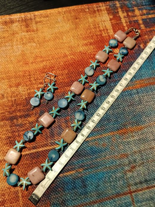 Korale wraz z kolczykami