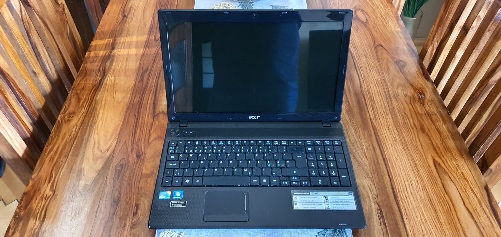 Acer aspire 5742g i5 1 Tb laptop