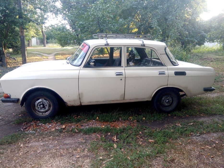 Продам автомобиль Москвич 2140