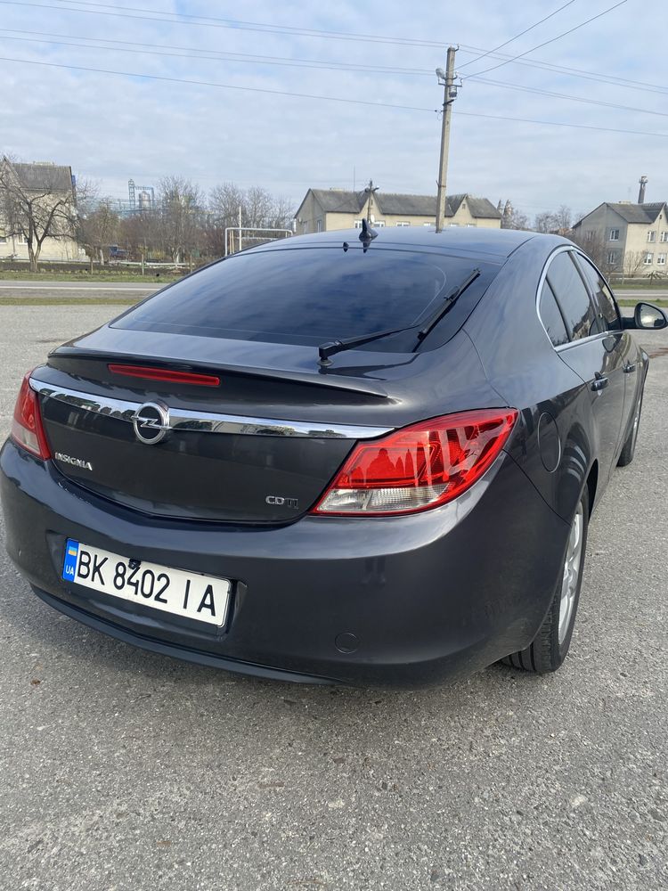Opel Insignia 2011 року 2.0 дизель