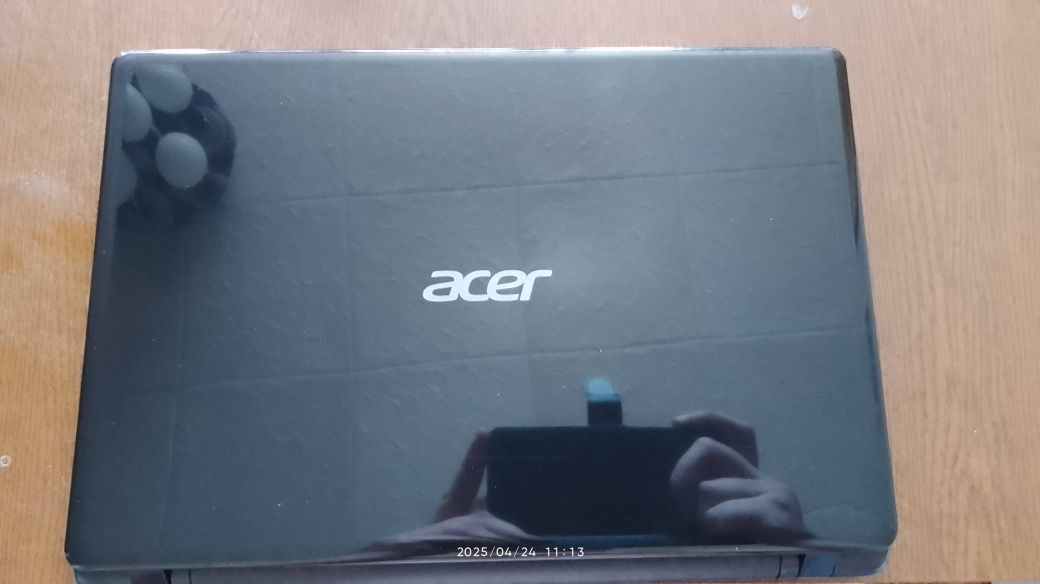 Netbook Acer Aspire v5