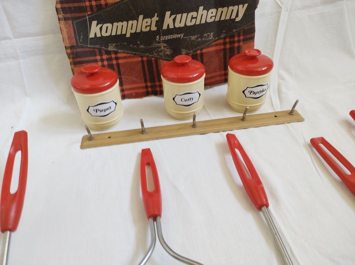 Komplet kuchenny vintage retro PRL  przybory pojemniki na przyprawy